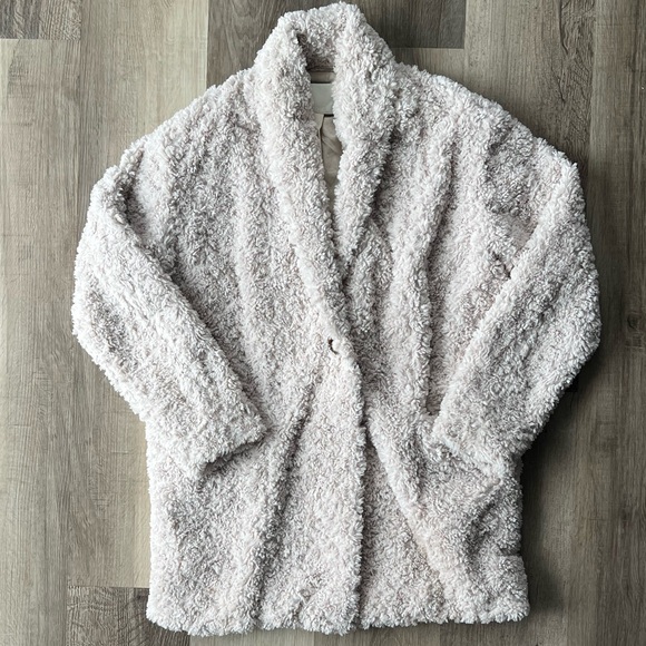 Aritzia Wilfred Free Teddy Coat Sherpa Tan Cream size Small - Picture 7 of 13